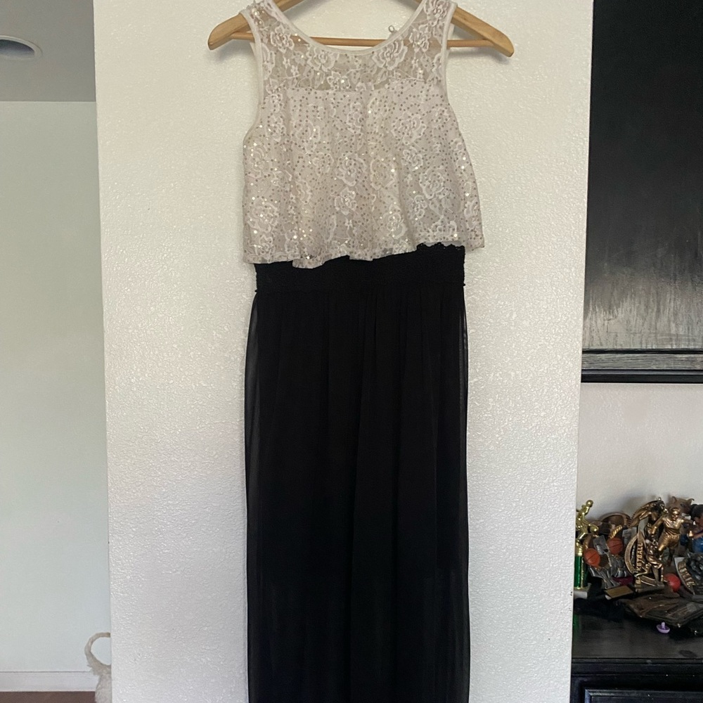 White and black long dress